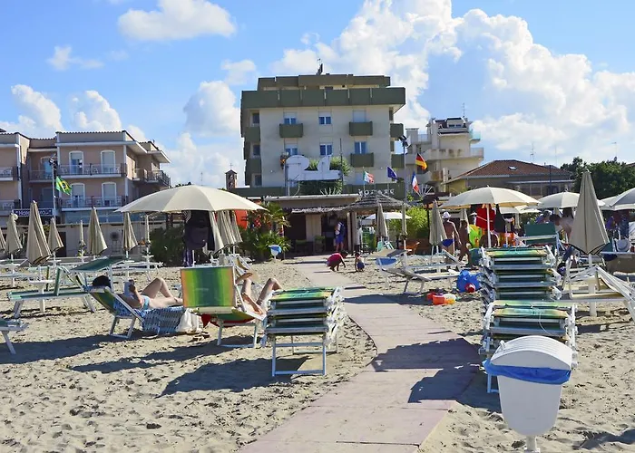 Hotel sulla spiaggia a Rimini