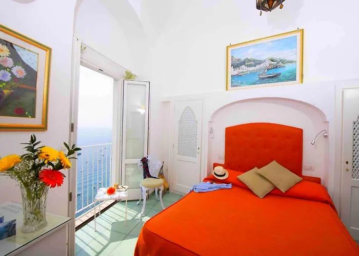 Hotel sulla spiaggia a Amalfi