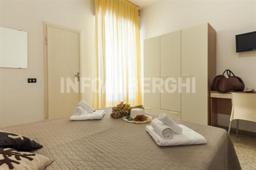 Doppel- oder Zweibettzimmer