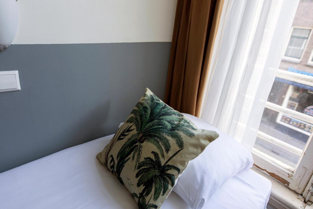 Single Room,1002866580:JPEG
