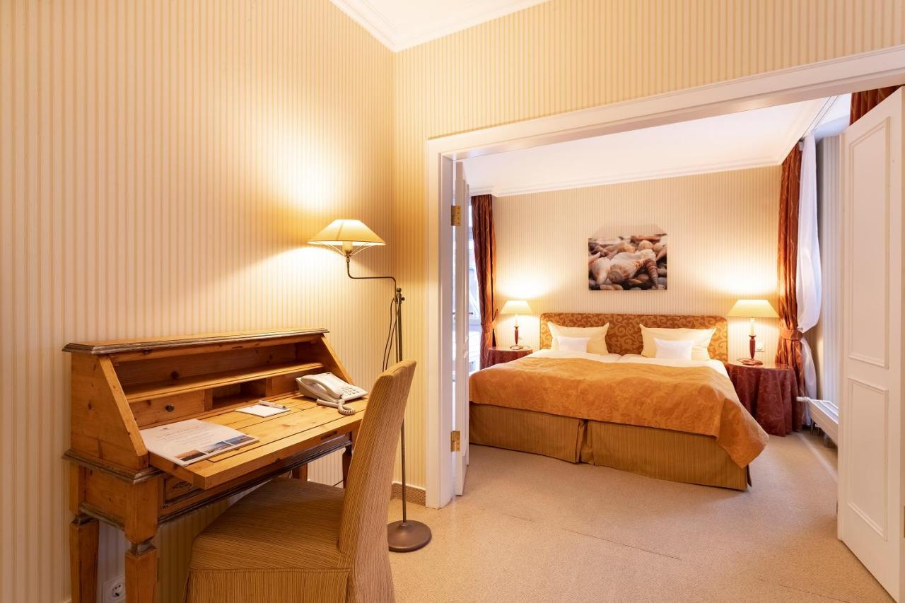 One-Bedroom Suite,1007192029:JPEG