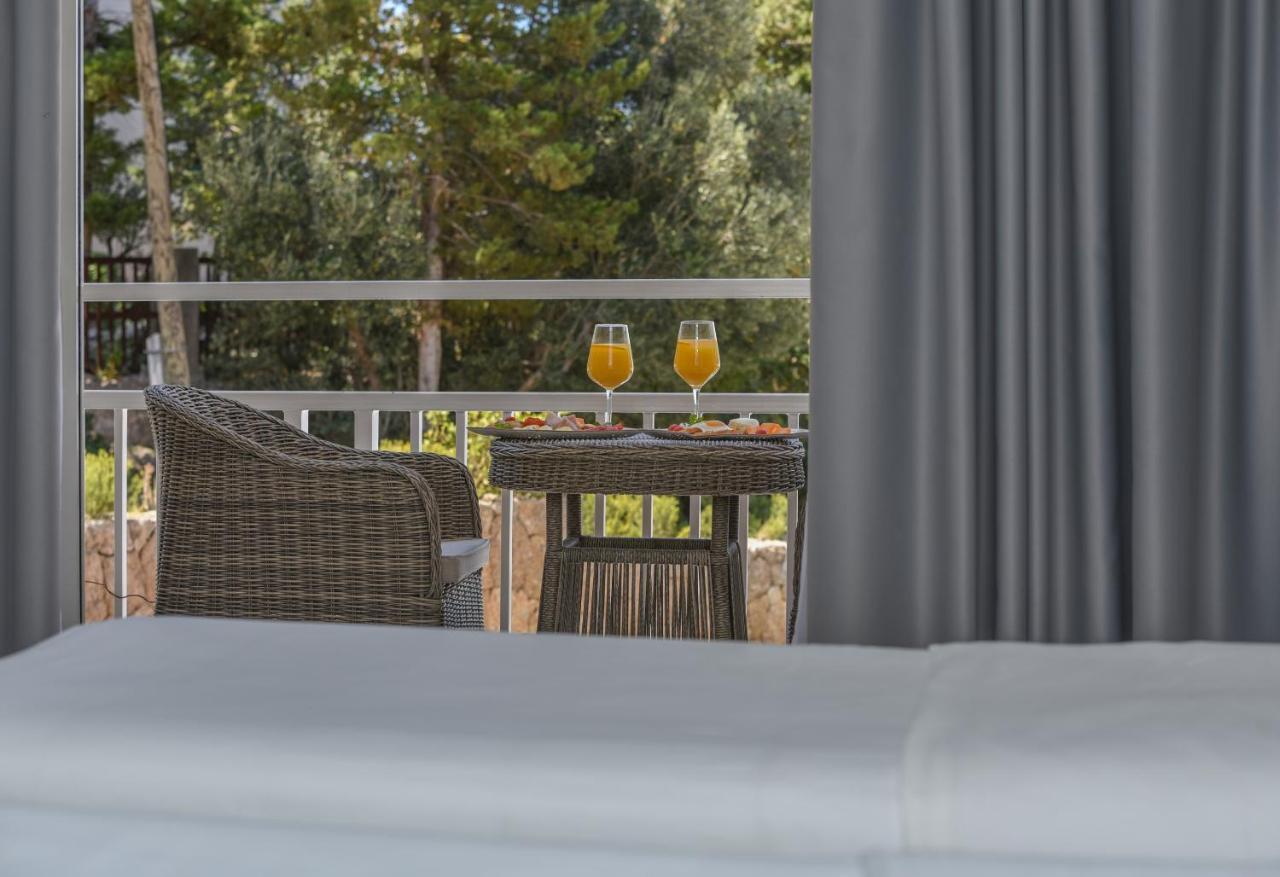 Double or Twin Room with Balcony
