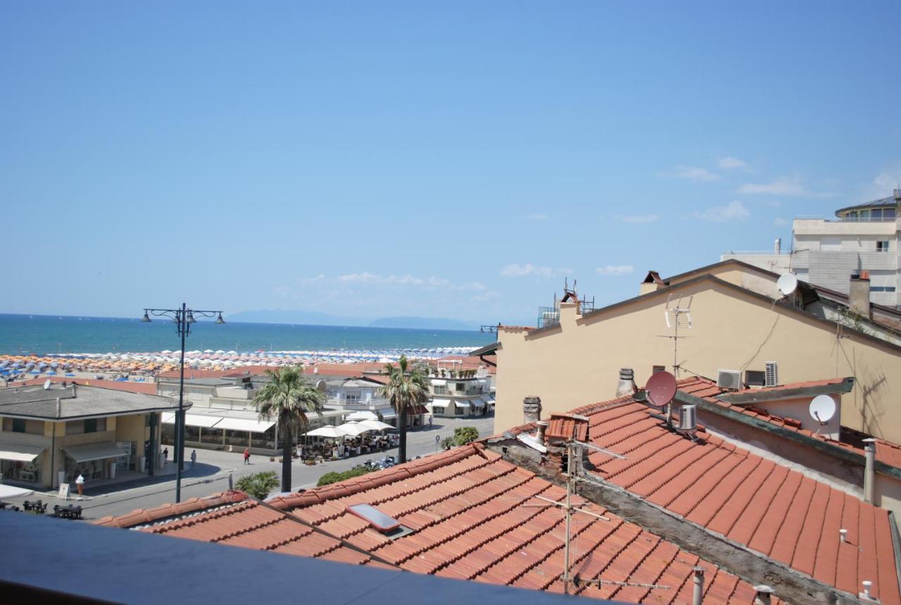 Double or Twin Room Partial Sea View,1112942649:JPEG