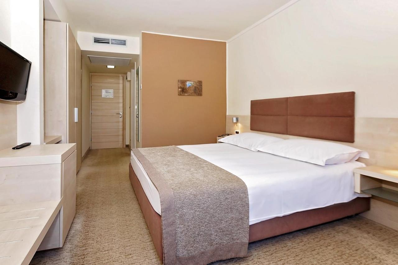 Habitación Clásica con balcón