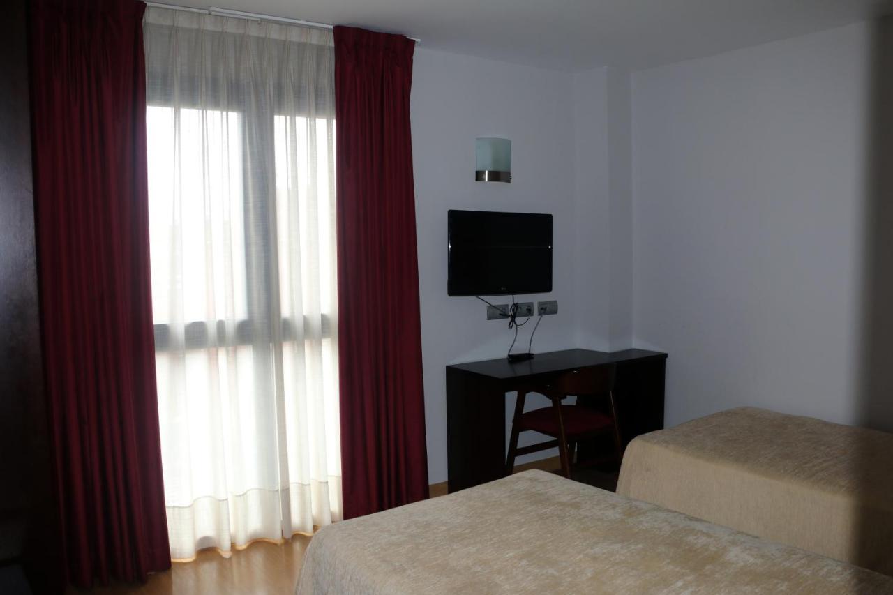 Single Room,1011337633:JPEG