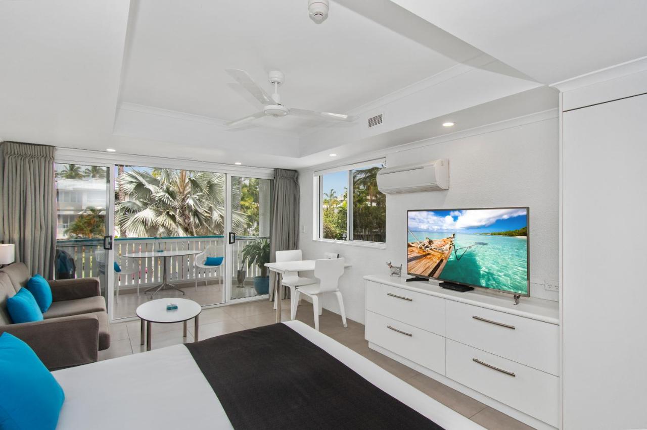 Superior Studio Apartment Partial Sea View First Floor