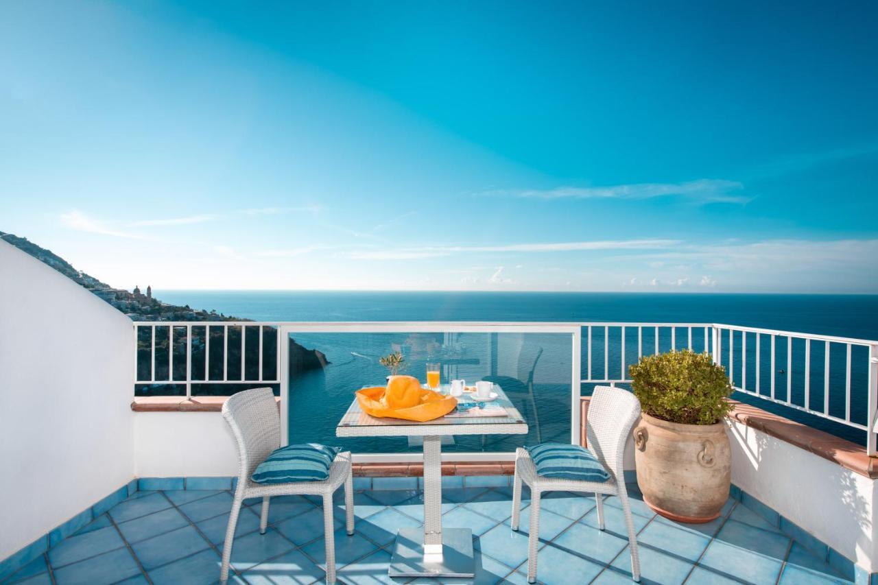 Suite Junior con terraza y vistas al mar (4 adultos)