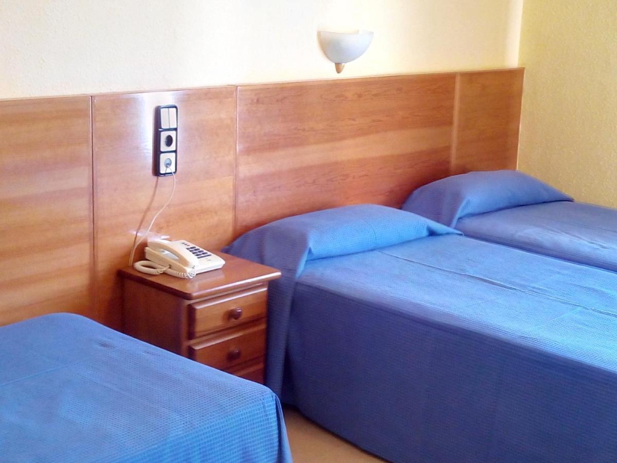 Habitación Familiar con vistas frontales al mar (2 adultos + 3 niños)