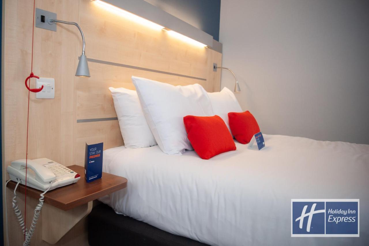 Standard Double Room with Free Hot Breakfast - Accessible