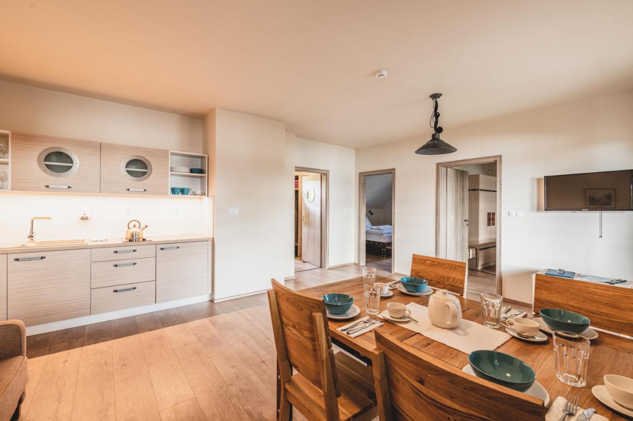 Ferienwohnung mit 2 Schlafzimmern, Whirlpool und Terrasse