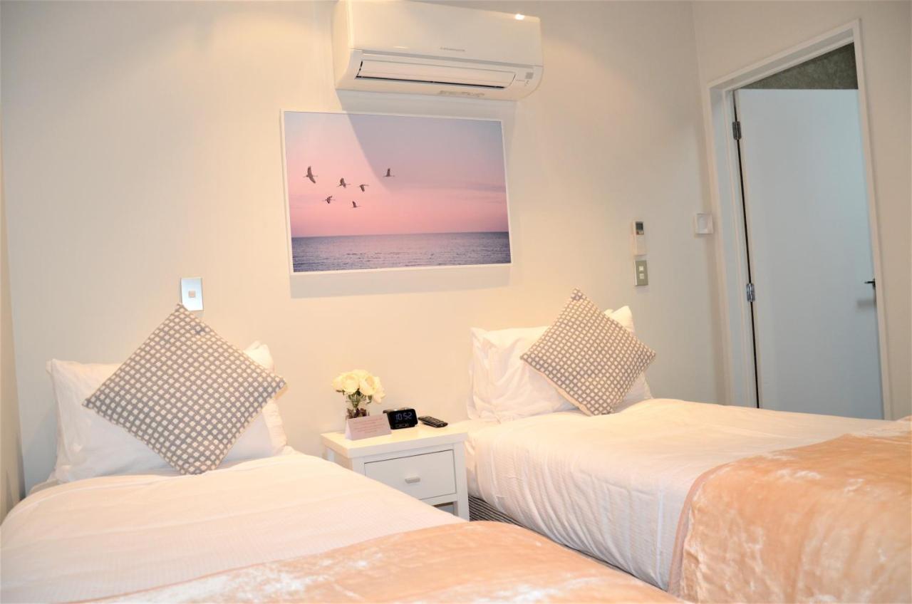 Serene Room (No Window)