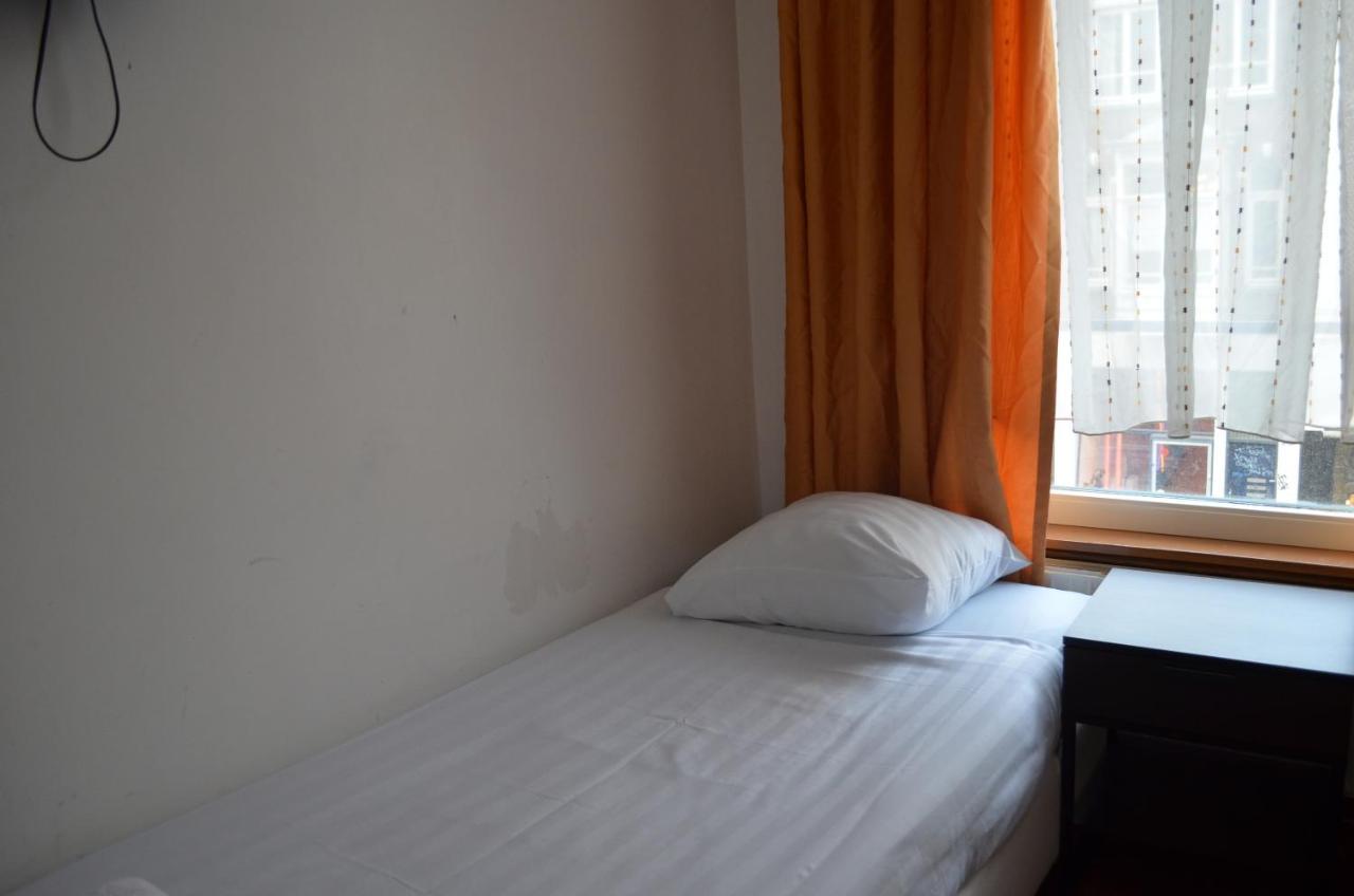 Eenpersoonskamer met Eigen Badkamer