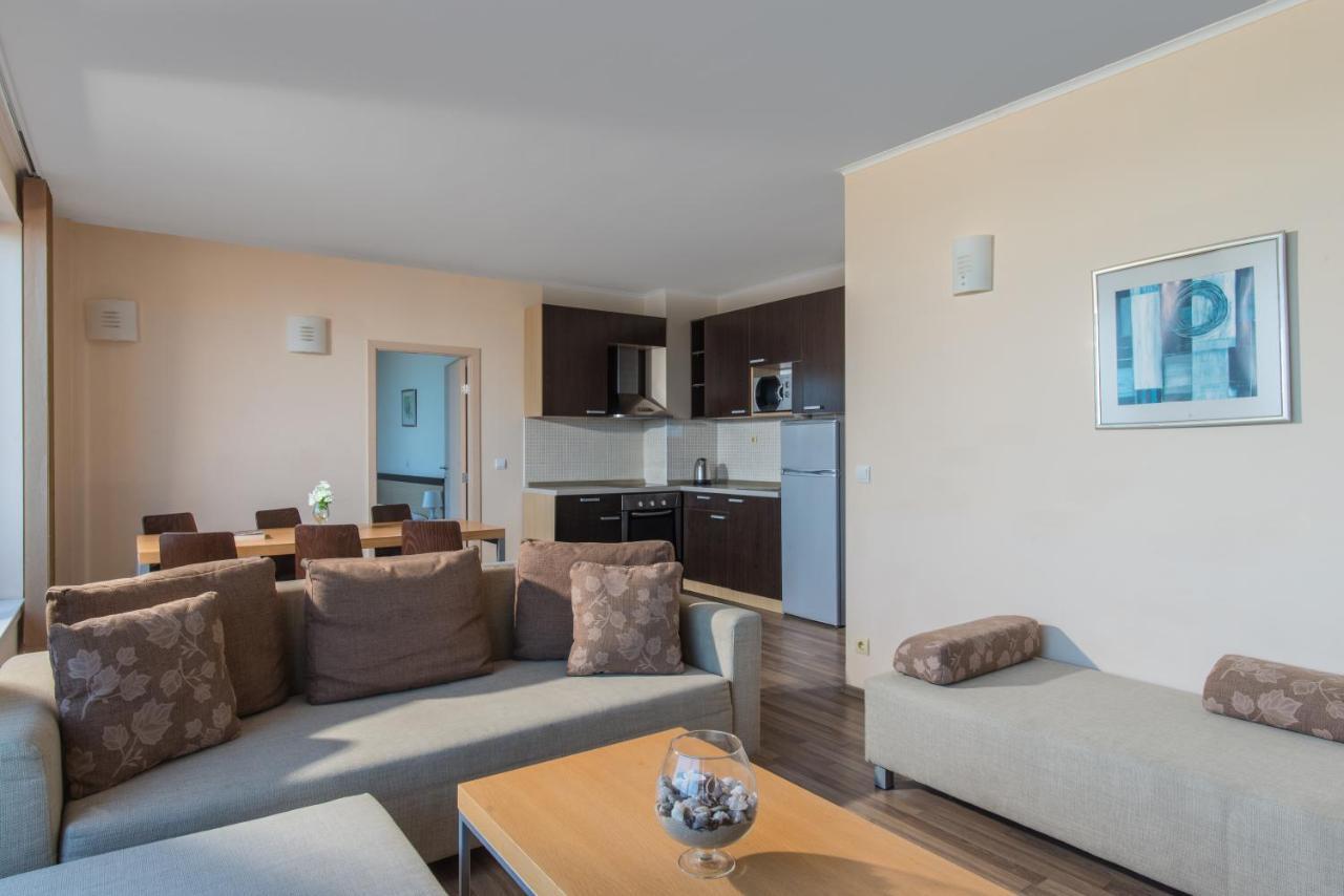Two-Bedroom Apartment Sea View