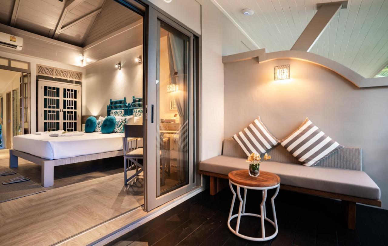Beachfront Deluxe Double Room