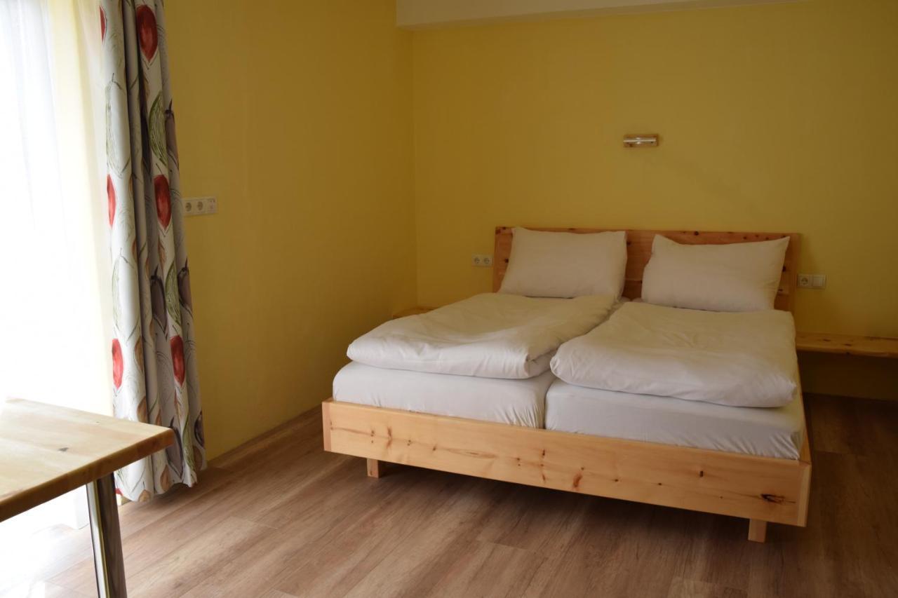 Großes Doppelzimmer