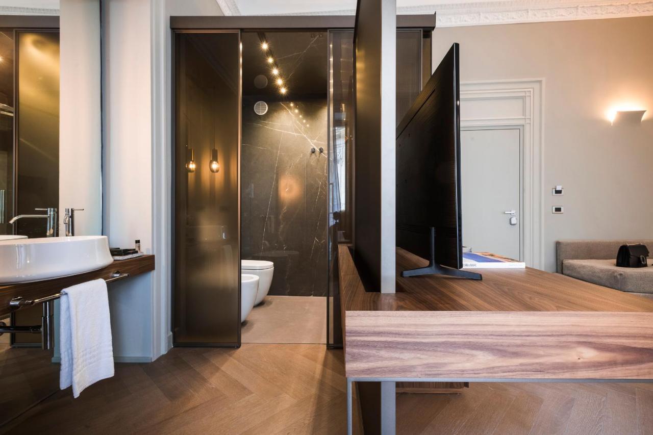 Standard Double Suite