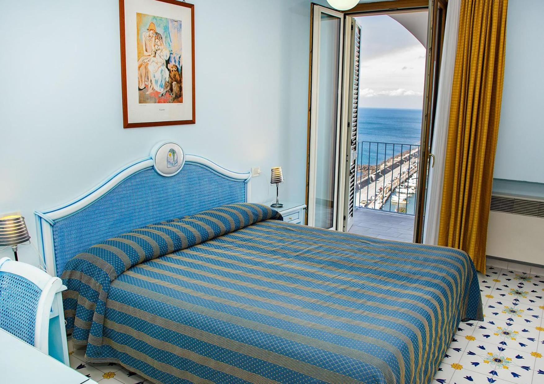 Standard Double Room Sea View,1209684235:JPEG