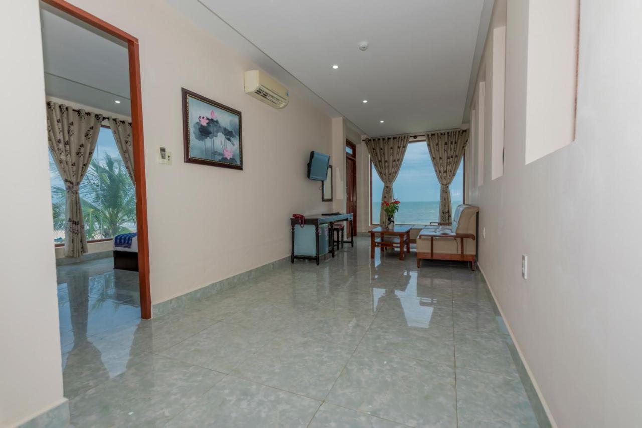 Deluxe Suite with Sea View