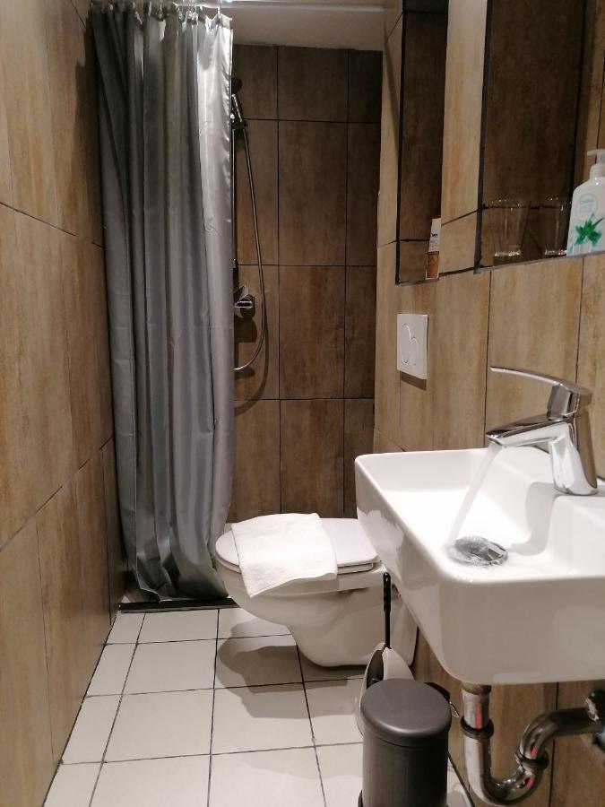 Double Room Private Bathroom,1039332277:JPEG