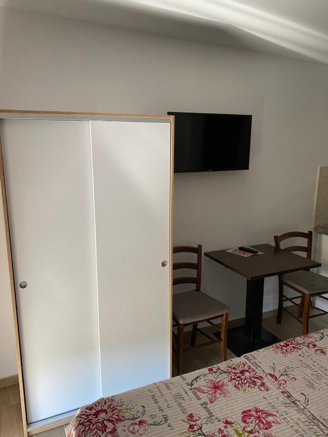 Deluxe Double Studio