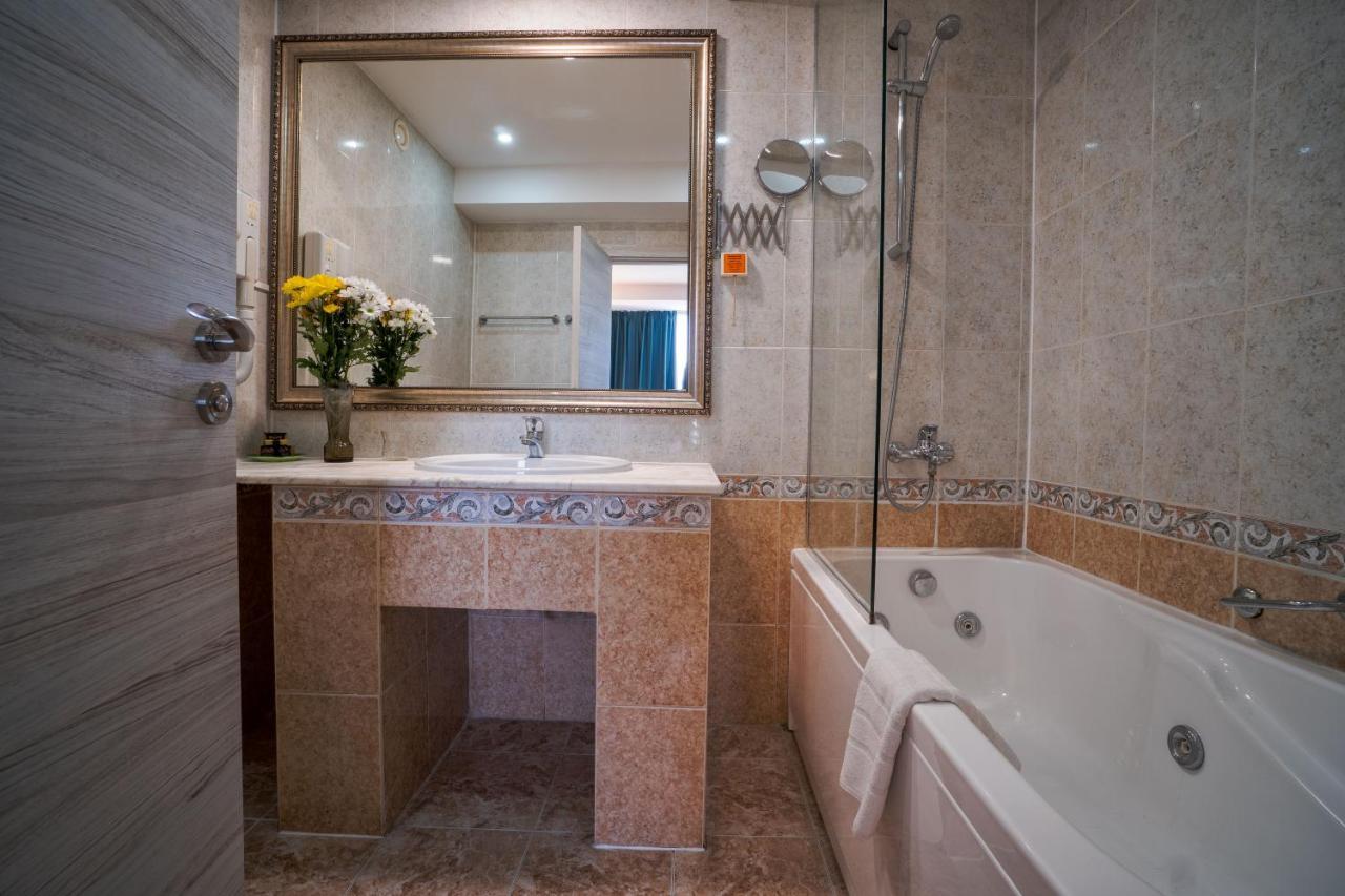Standard Double or Twin Room Sea View
