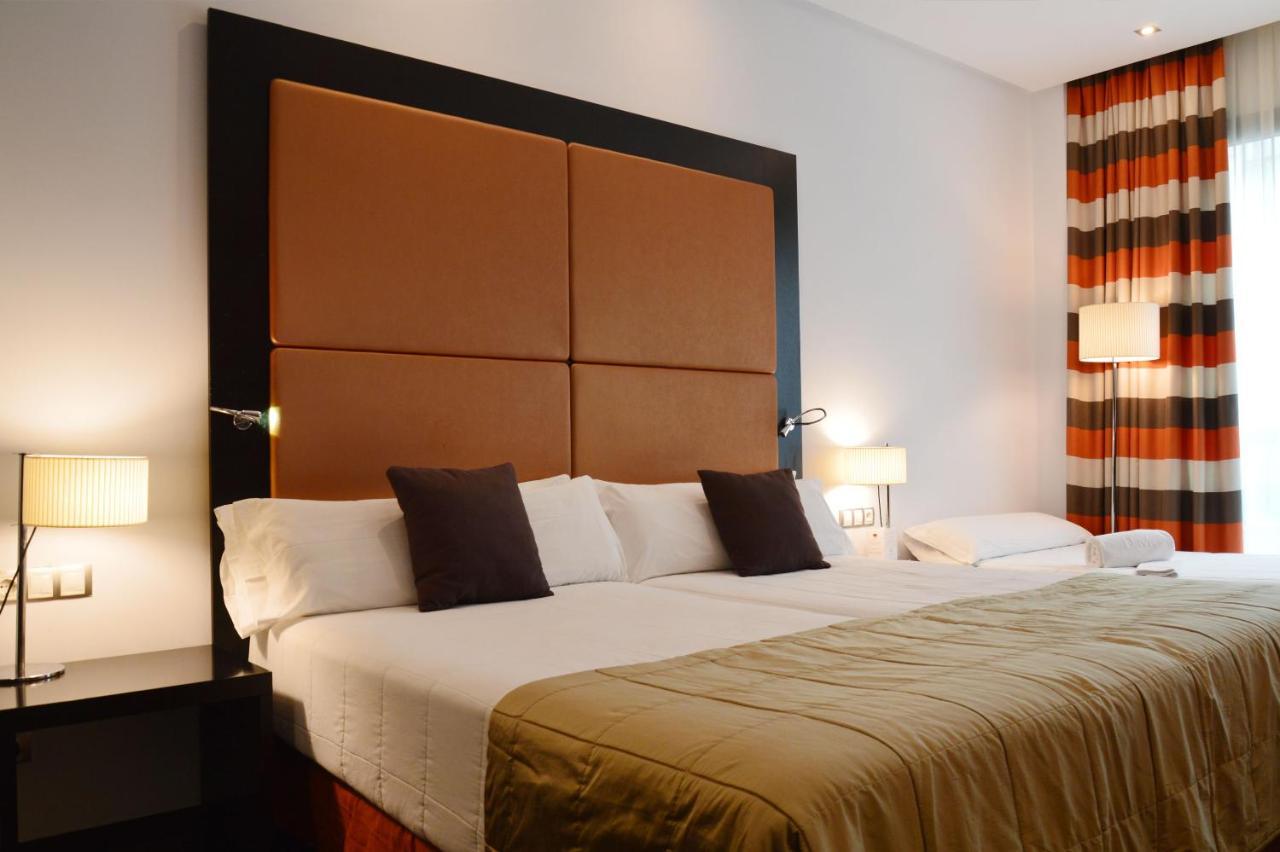 Doppel-/Zweibettzimmer mit Zustellbett (3 Erwachsene)