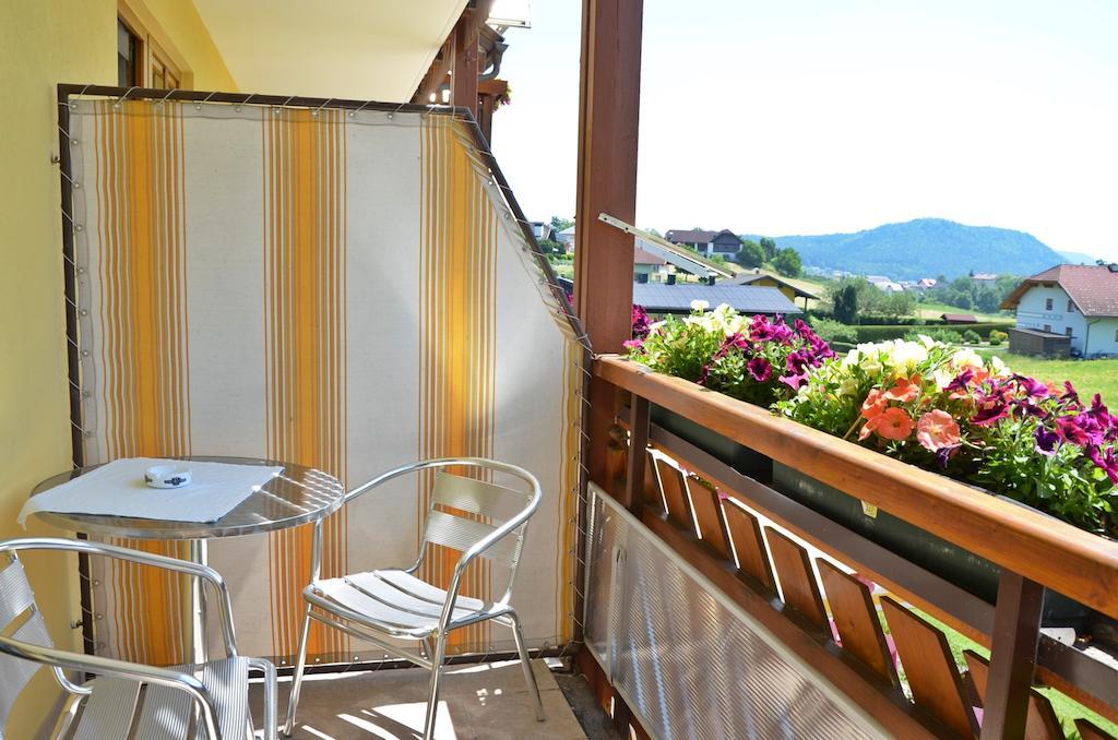 Doppelzimmer mit Balkon