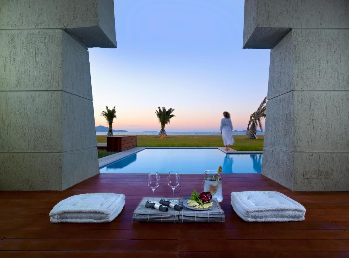 Maisonette Suite Sea Front Sharing Pool,1356847124:JPEG