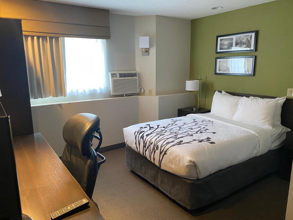 Double Room Accessible or Non-Smoking,1589325027:JPEG