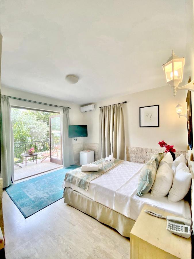 Habitación Doble con vistas al jardín
