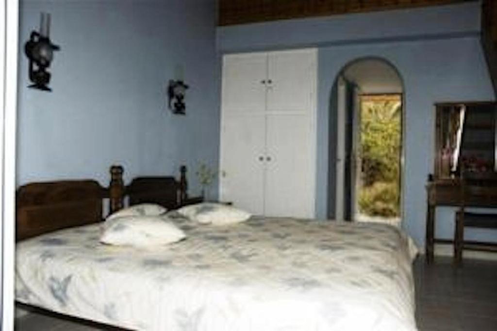 Apartamento con vistas a la piscina