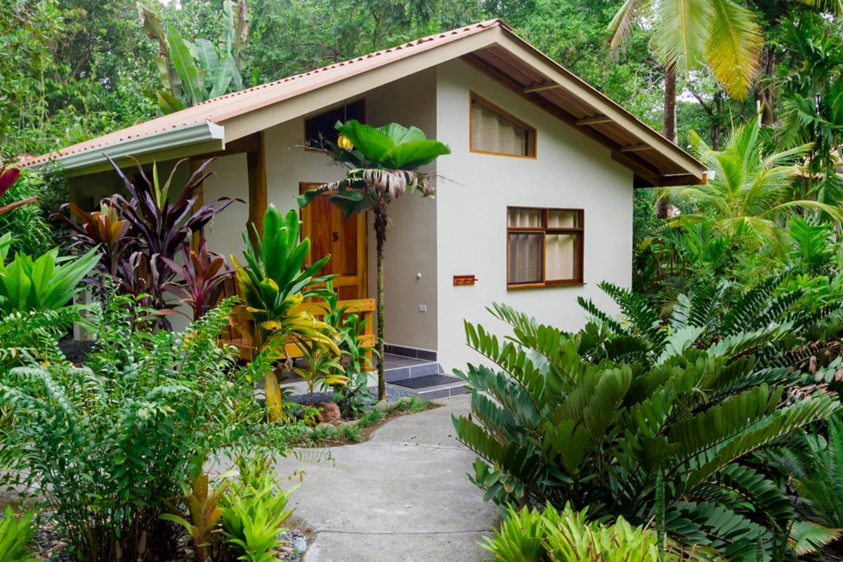 Bungalow with Garden View