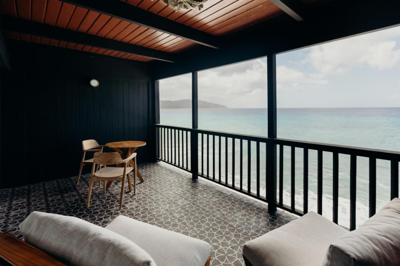 Deluxe King Ocean View