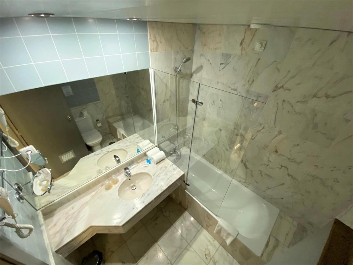 Single Room Balcony