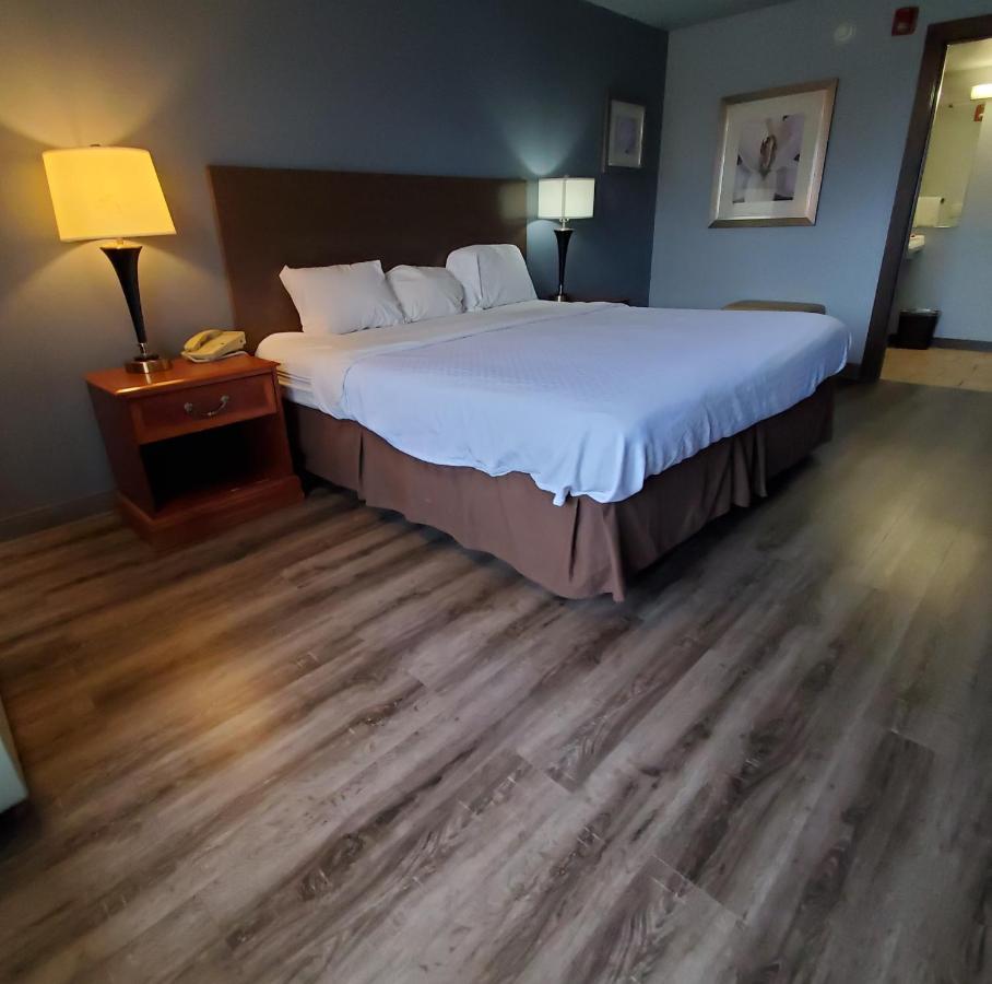King Room - Disability Access/Non-Smoking