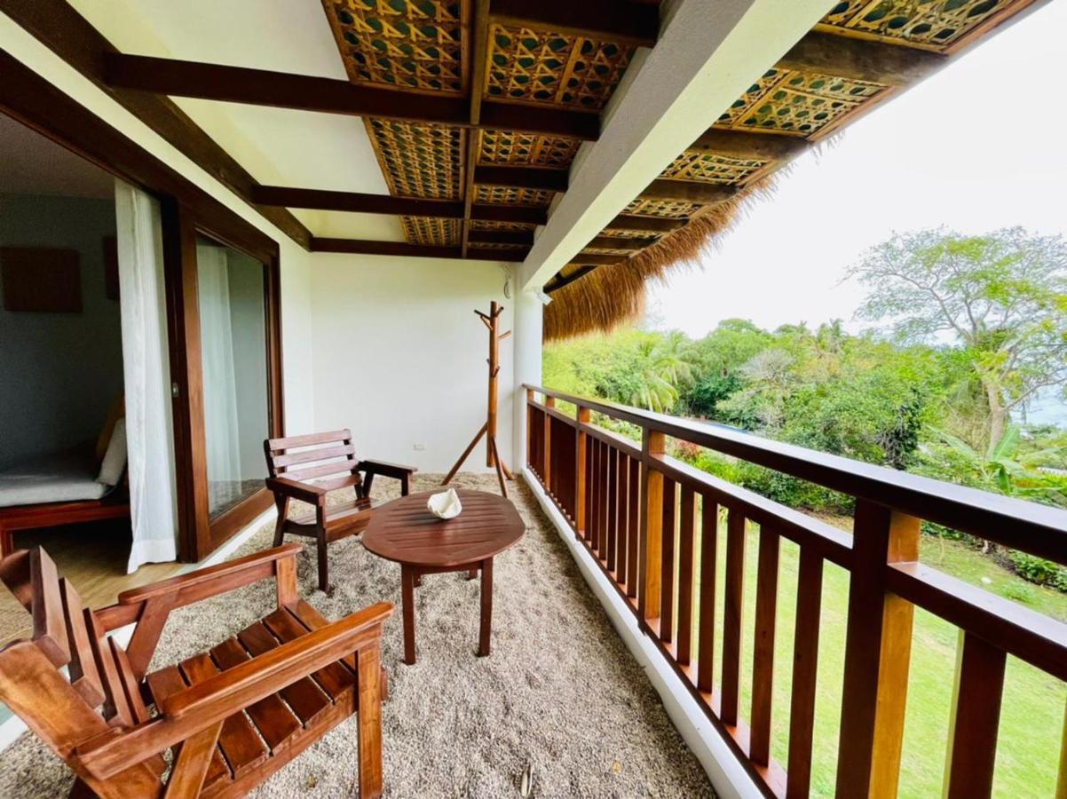 Deluxe King Room Ocean View