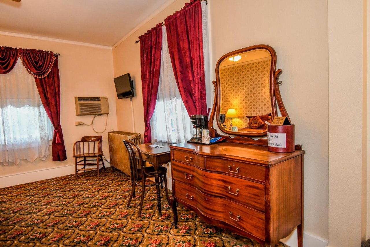 Standard King Room