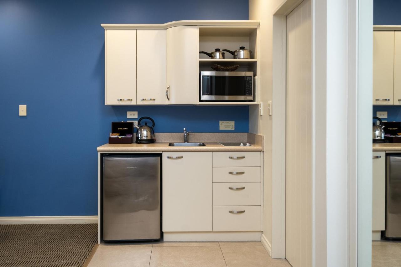 Executive One-Bedroom Suite Non Ocean View