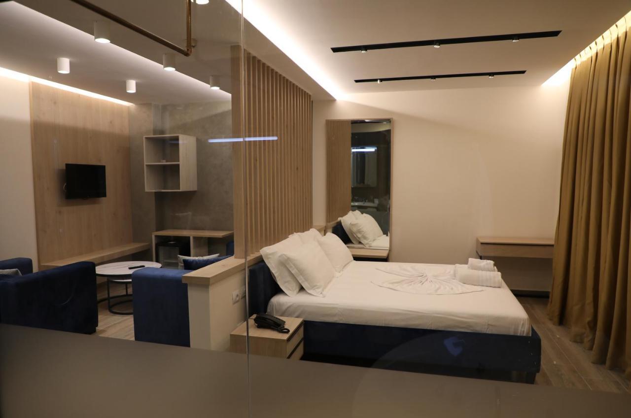 Deluxe Suite mit Whirlpool-Badewanne