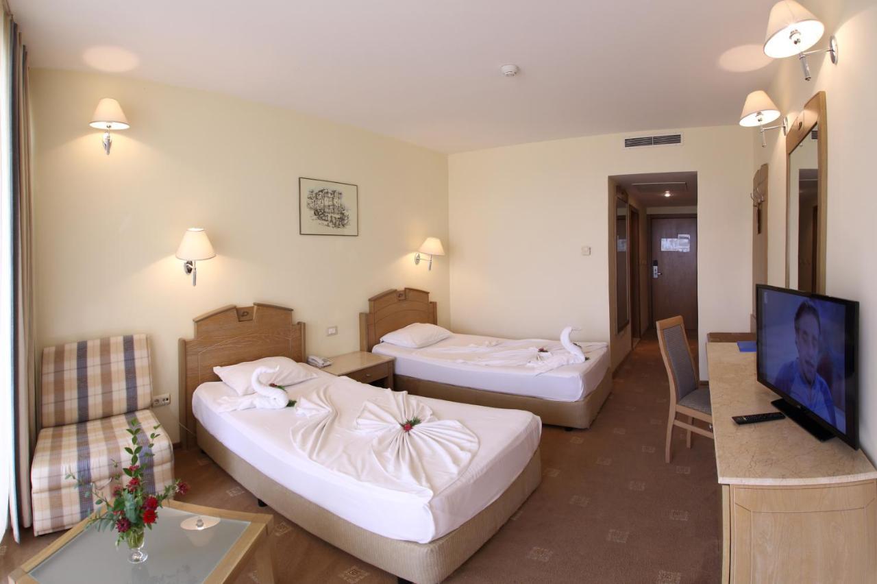 Twin Room Park View Beach Access