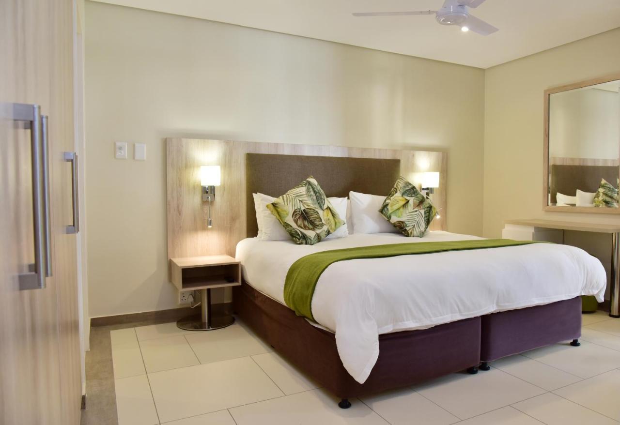 Three-Bedroom Apartment,1092281817:JPEG