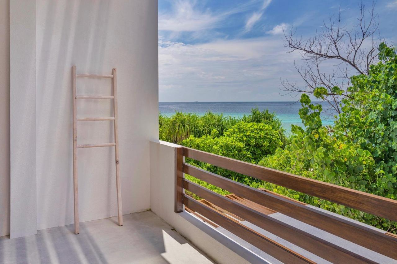 Habitación Doble Deluxe con balcón y vistas al mar
