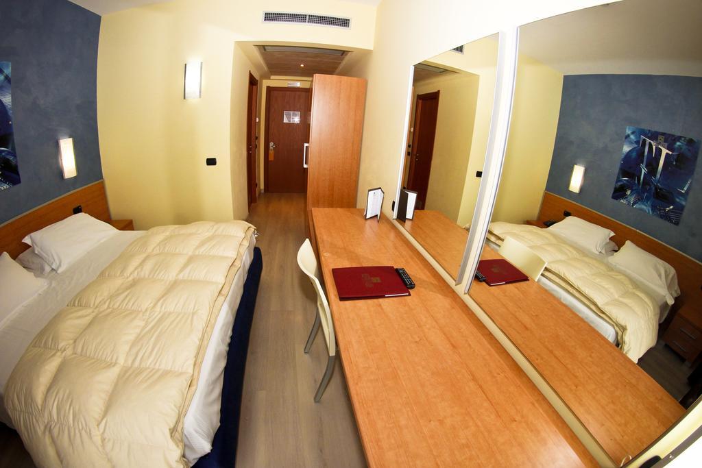 Superior King Room,757777018:JPEG