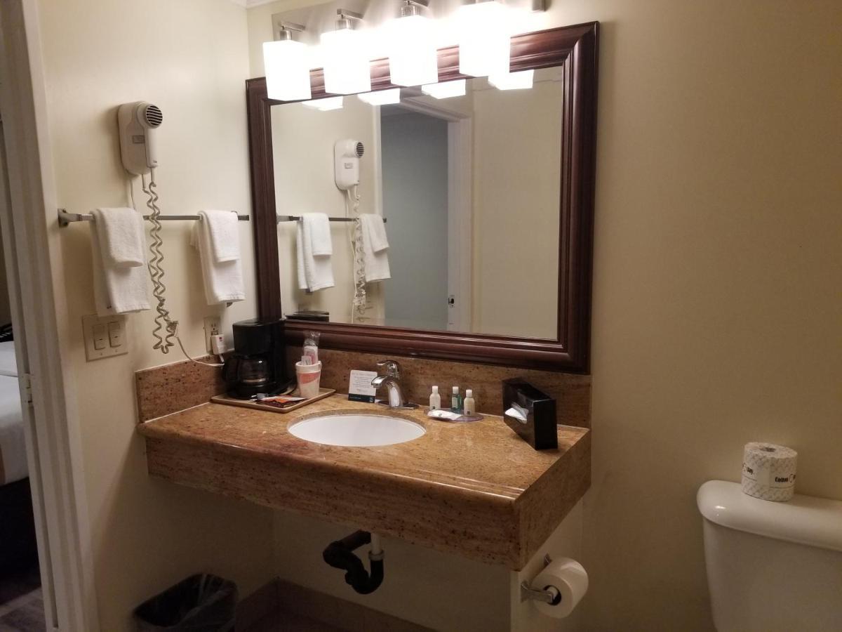 Habitación Estándar con cama extragrande - No fumadores