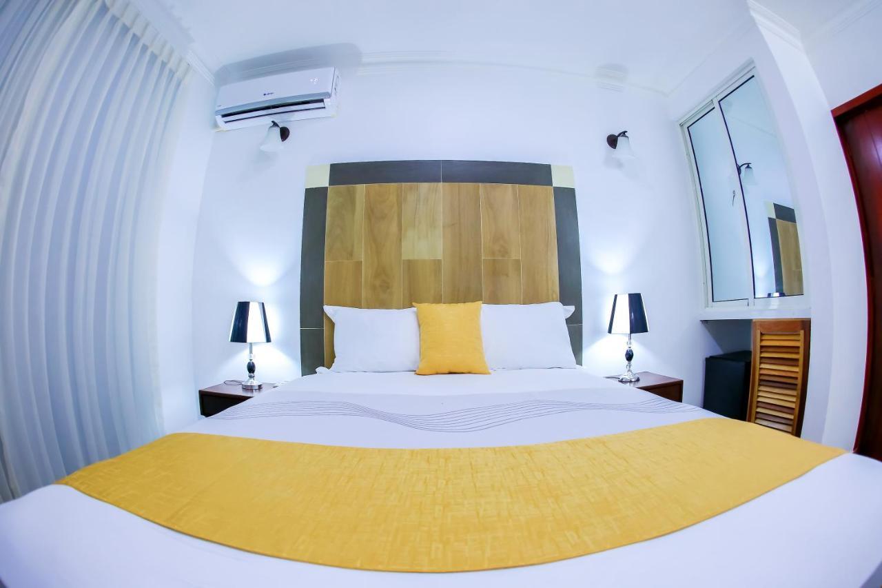 Deluxe Room,1110815871:JPEG