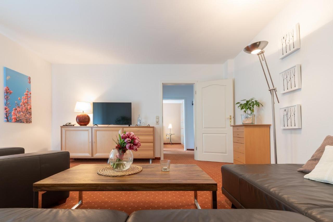 Apartment mit Balkon