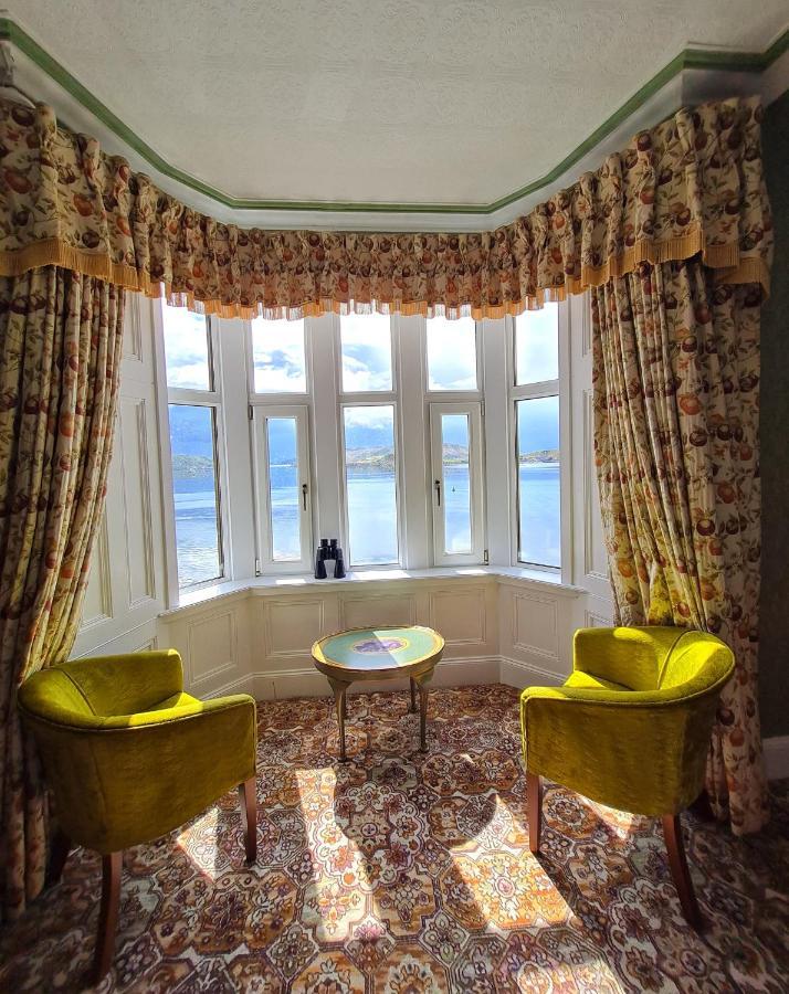 Kamer met Kingsize Bed en Uitzicht op Zee