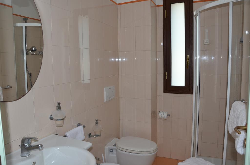Deluxe Tweepersoonskamer met 1 of 2 Bedden en Uitzicht op Zee