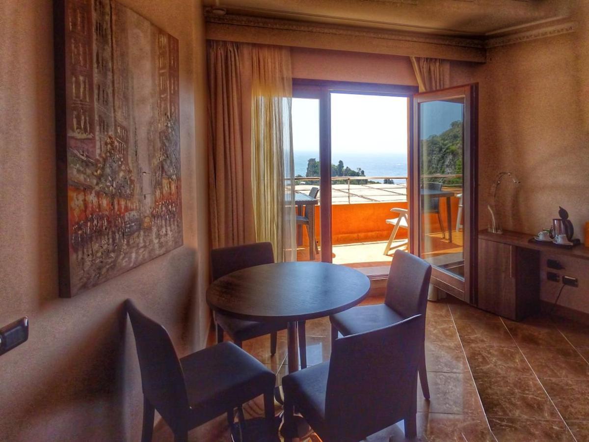 Family Room Side Sea View