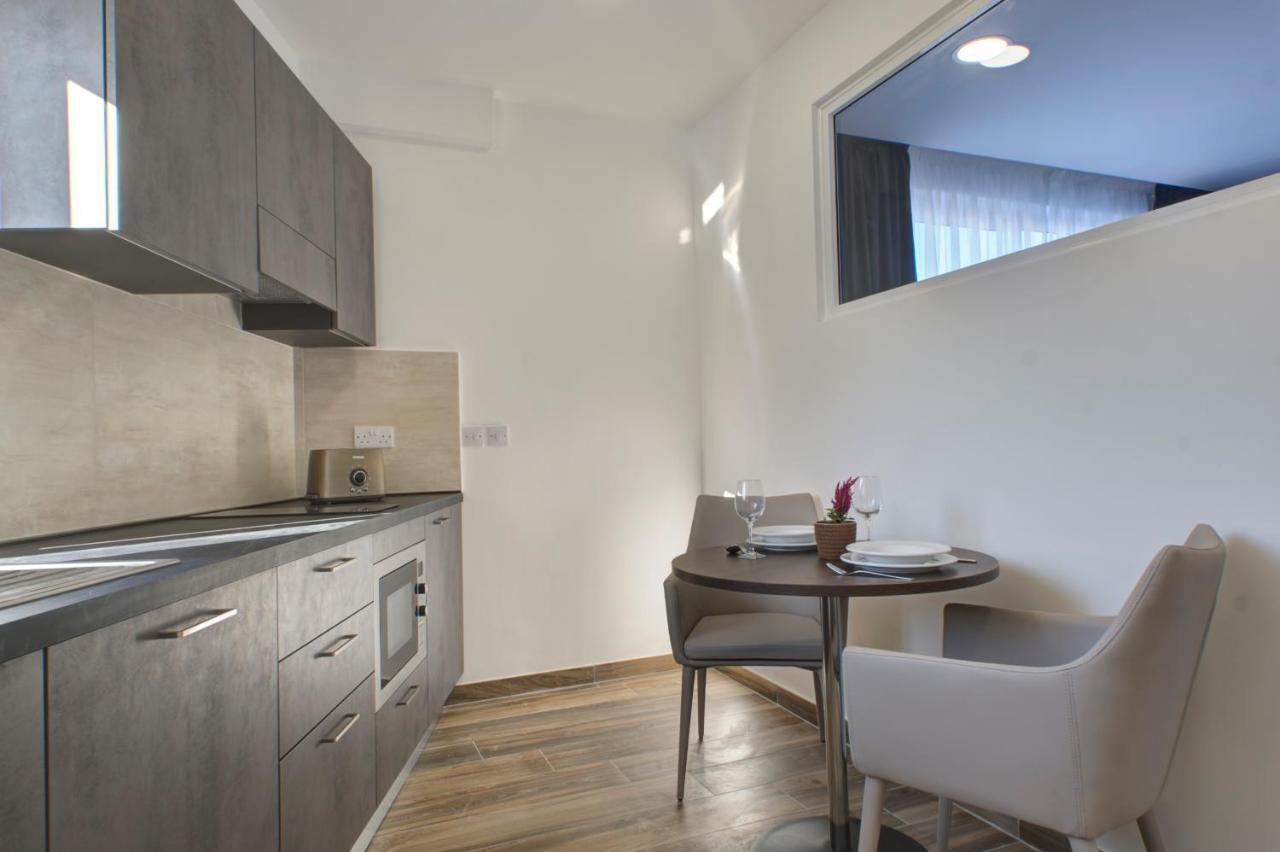 Superior Double or Twin Room with Terrace and Sea View